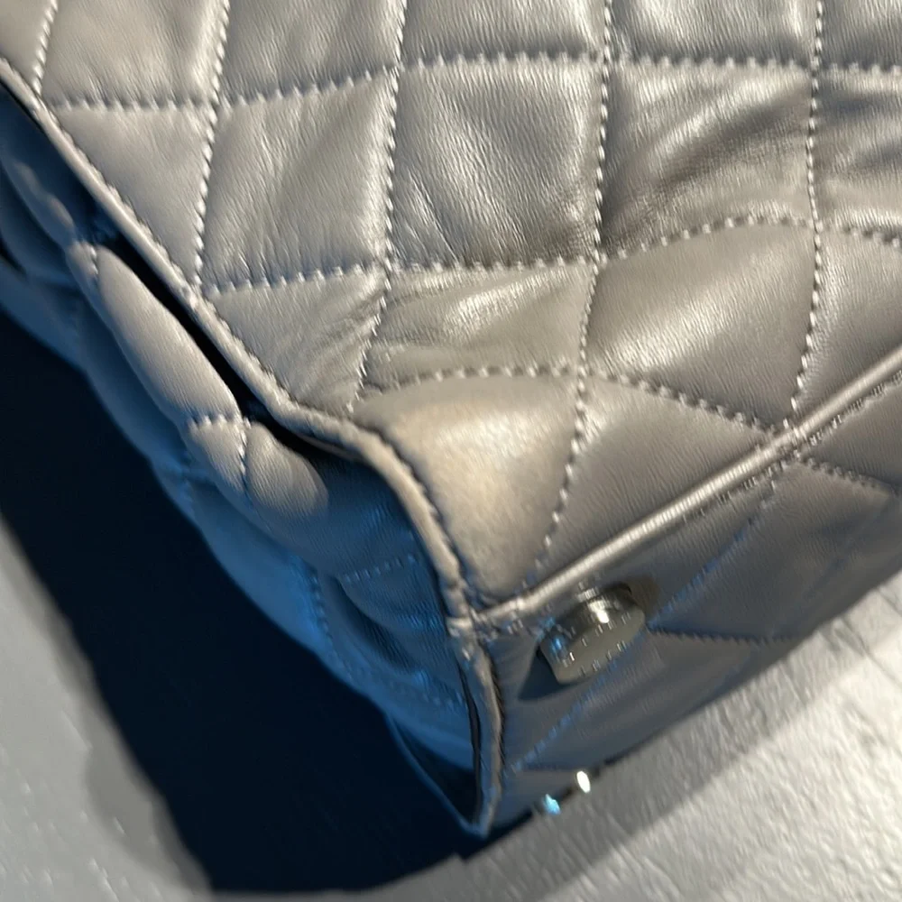 Michael Kors Grey Quilted Handbag - Picture 6 of 12